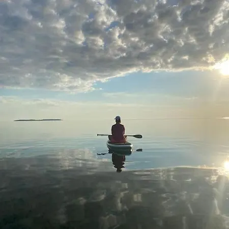 Tilava Talo Uima-altaalla Pori